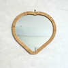 Miroir artisanal Tayri en forme de cœur – Cadre en raphia naturel (3 tailles)