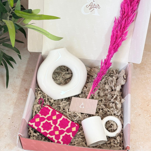 Coffret cadeau artisanal Tafoukt blanc et rose Fuschia