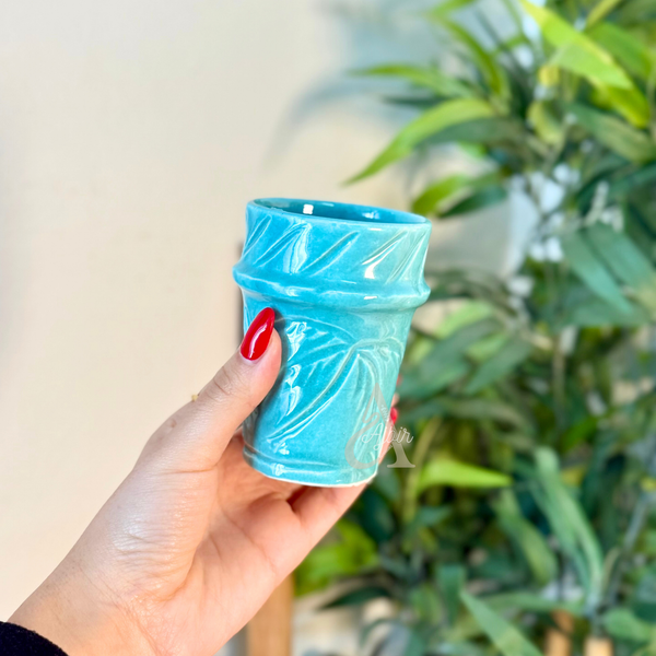 Verre en céramique artisanale turquoise palmier