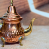 Théière artisanale à pieds bronze et dorée 400ml