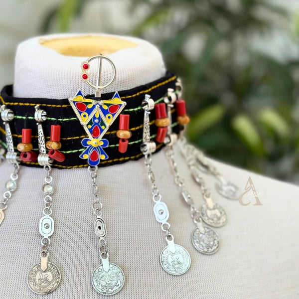 Accessoire Amazigh Tazerzit pour tête et cou