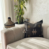 Housse de coussin artisanale Sabra (soie de cactus) noir