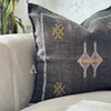 Housse de coussin artisanale Sabra (soie de cactus) noir