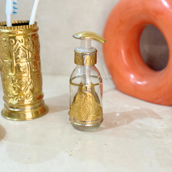 Distributeur de savon en verre et laiton doré Adrar (100ml)