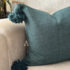 Housse de Coussin artisanale à pompons 45cmx45cm Bleu pétrole