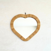 Miroir artisanal Tayri en forme de cœur – Cadre en raphia naturel (3 tailles)