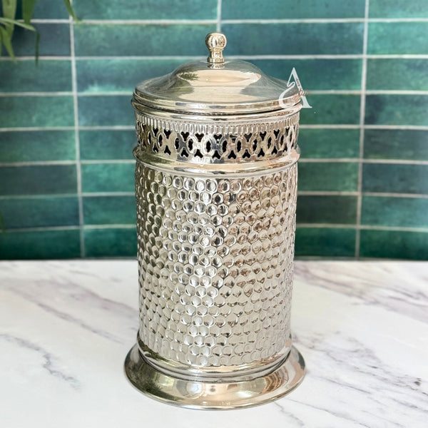 Corbeille traditionnelle en laiton argenté martelée