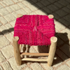 Tabouret artisanal TAFUKT en Bois naturel & tressage rose fuchsia