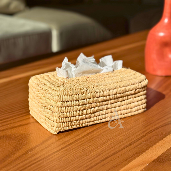 Boîte à mouchoirs en raphia