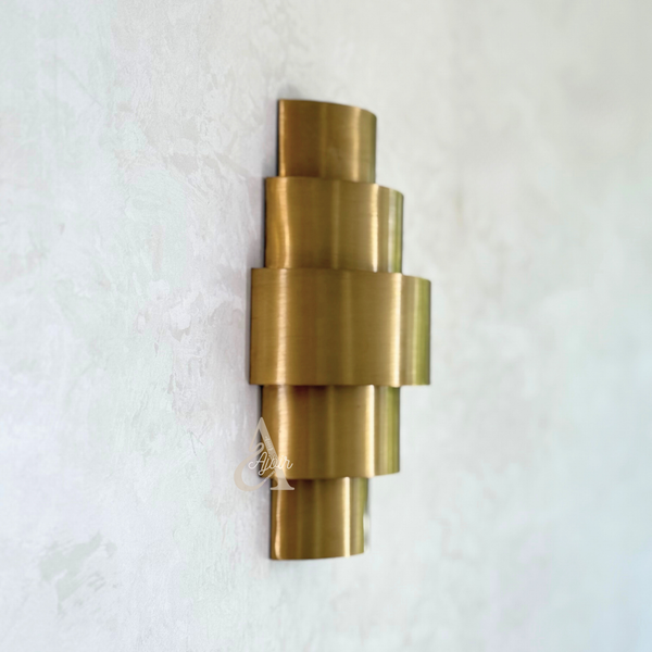 Applique murale Anarouz en laiton doré