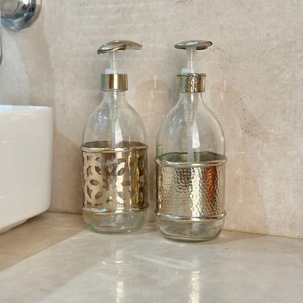 Distributeur de savon en verre et laiton argenté martelé grand (500ml)