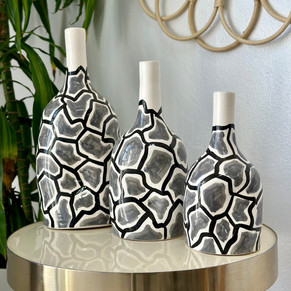 Vase artisanal bouteille zellige gris