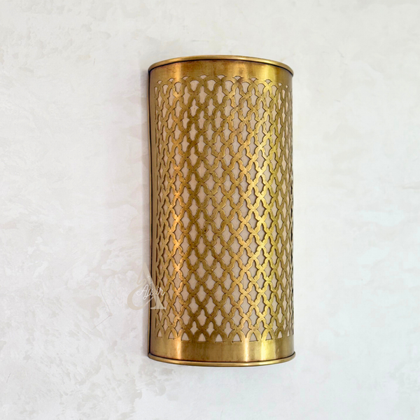 Applique murale Khmissa en laiton doré