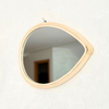 Miroir artisanal en forme de goutte/œil – Cadre en rotin naturel (2 tailles)