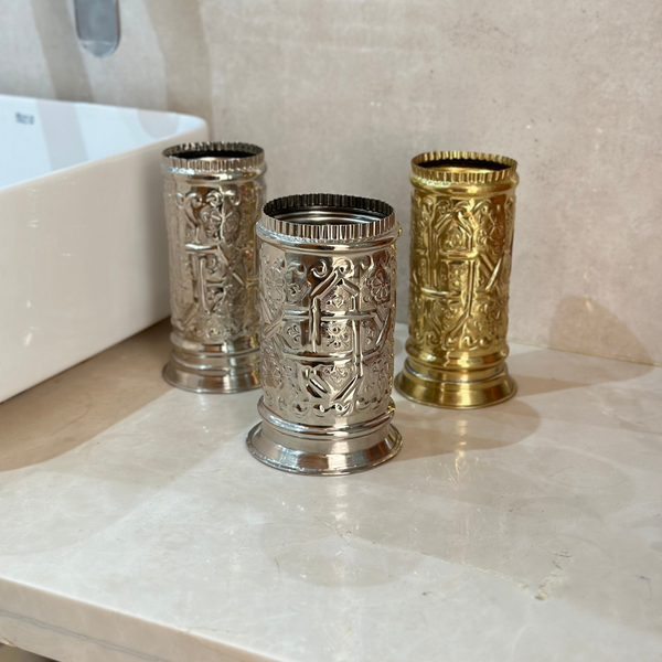 Verre traditionnel en laiton doré