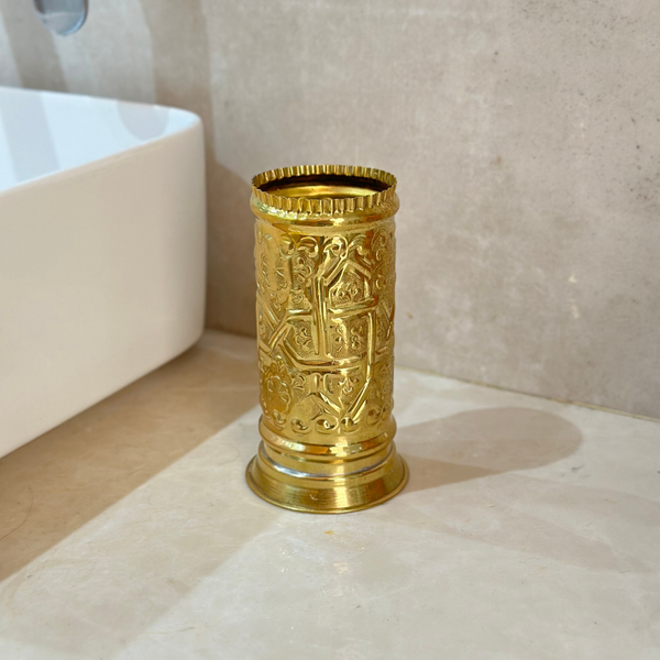 Verre traditionnel en laiton doré