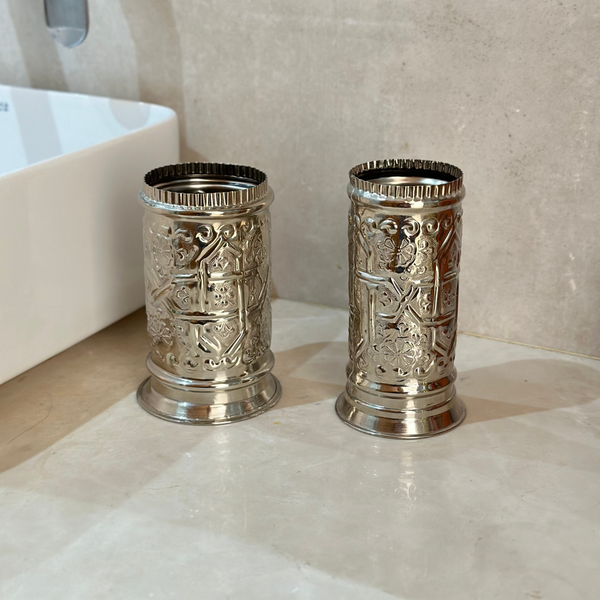 Verre traditionnel en laiton argenté