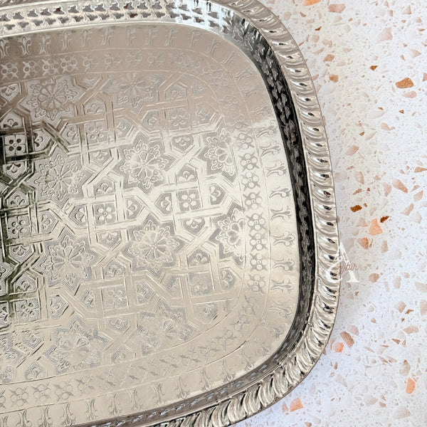 Plateau artisanal siniya à thé rectangulaire argenté