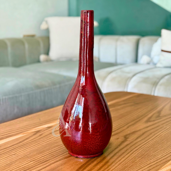 Vase bouteille bombé artisanal bordeaux