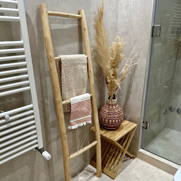 Echelle en bois - Ajbir