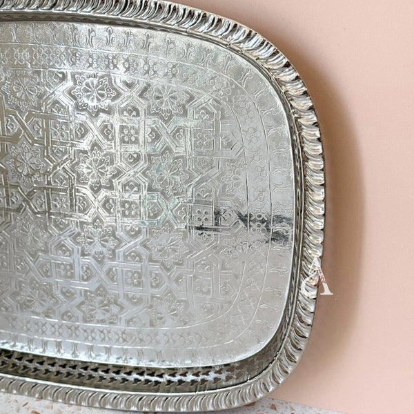 Plateau artisanal siniya à thé rectangulaire argenté