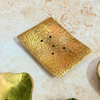 Porte-savon artisanal en laiton doré martelé Tazrart