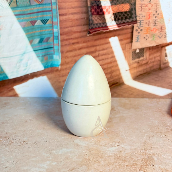 Œuf décoratif artisanal en céramique Tazdayt Crème