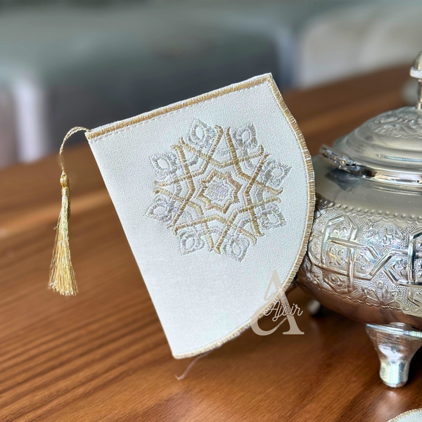 Duo porte-théière et sous-théière artisanal brodé Assar