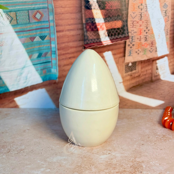 Œuf décoratif artisanal en céramique Tazdayt Crème