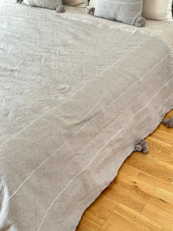 Plaid à pompon taupe à liseré argenté 2,80m x 2,00m - Ajbir