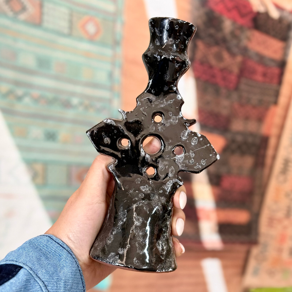 Porte bougie en céramique artisanale noire mouchetée