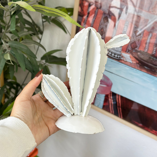 Petit cactus en métal coloré