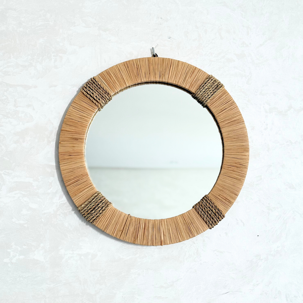 Miroir artisanal rond – Cadre en raphia naturel (3 tailles)