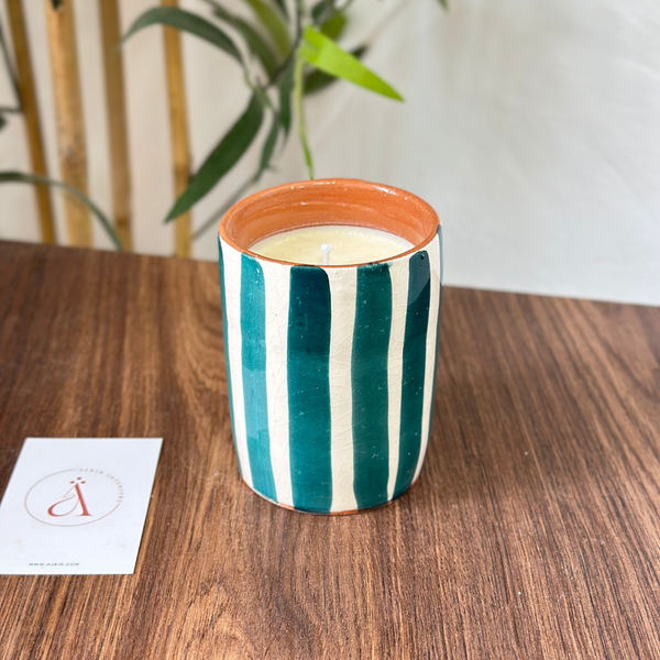 Bougie artisanale rayée en terre cuite parfum Jasmin