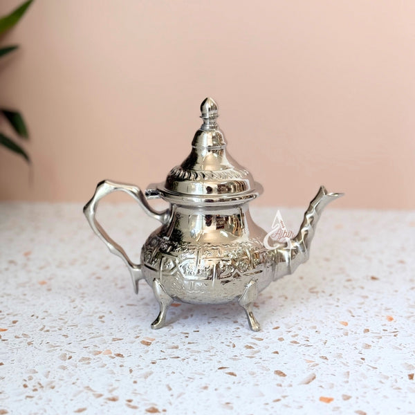 Théière artisanale à pieds en laiton Zwak (2 personnes)