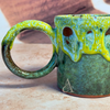 Mug artisanal Azegza en Céramique verte émaillée