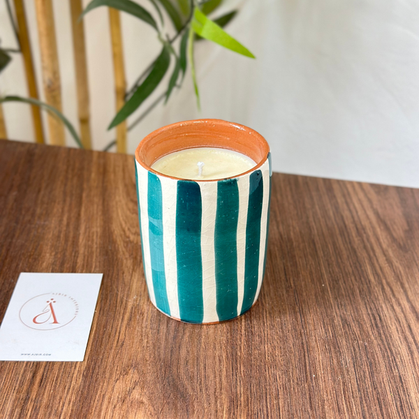 Bougie artisanale rayée en terre cuite parfum Jasmin