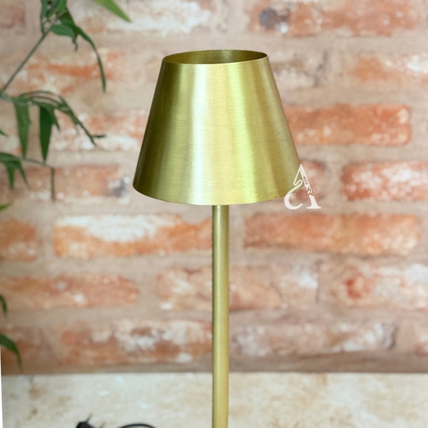 Abat-jour en cuivre doré