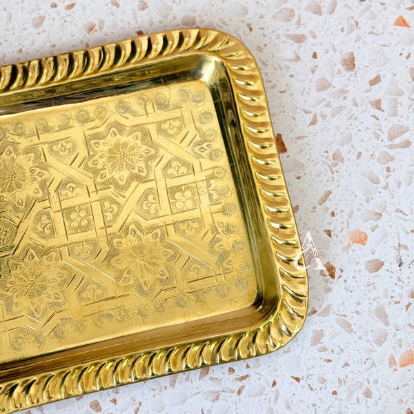 Plateau artisanal siniya rectangle doré