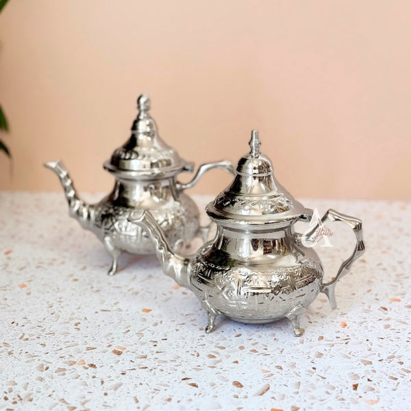 Théière artisanale à pieds en laiton Zwak 2 (2 personnes)