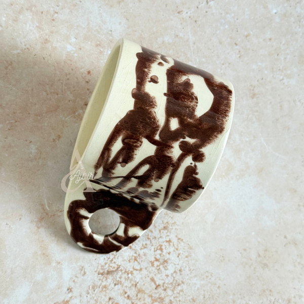 Mug artisanal crème et marron à l'argile blanche Ayyur