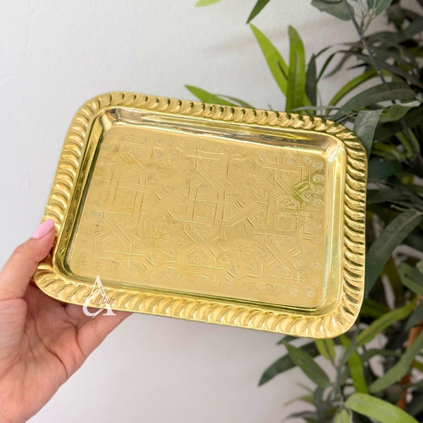 Plateau artisanal siniya rectangle doré