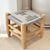 Tabouret en bois et Kittane gris clair