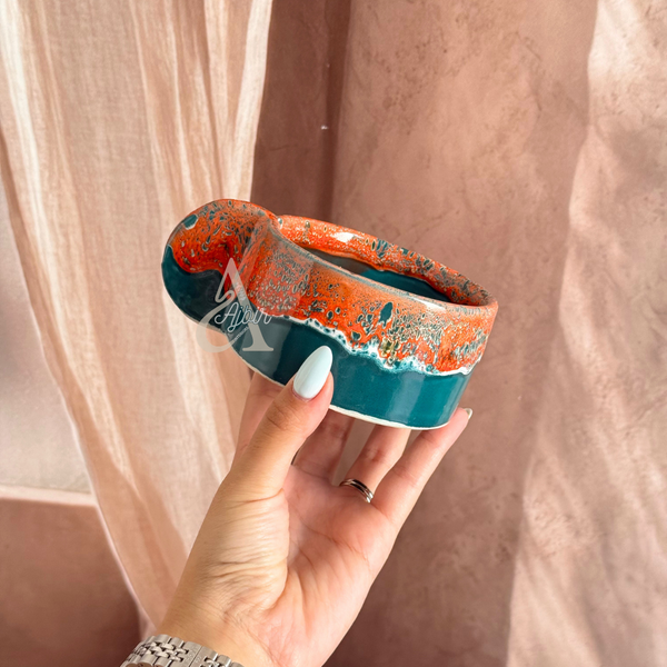 Mug artisanal à anse plate bicolore Tiwizi