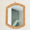 Miroir artisanal rectangulaire arrondi – Cadre en raphia naturel (3 tailles)