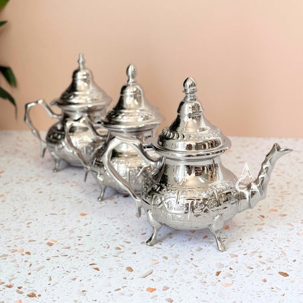 Théière artisanale à pieds en laiton Zwak (2 personnes)