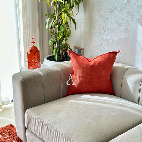 Grande housse de coussin artisanale Sabra (soie de cactus) saumon foncé