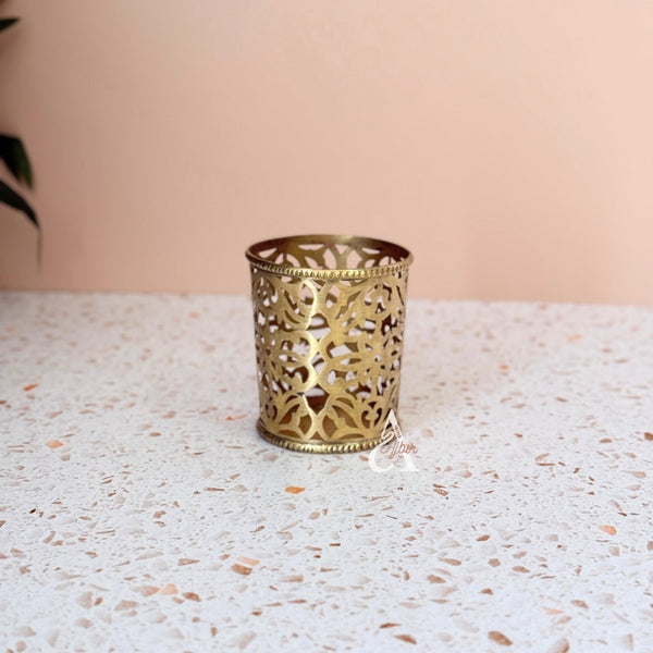 Verre en cuivre doré ajouré