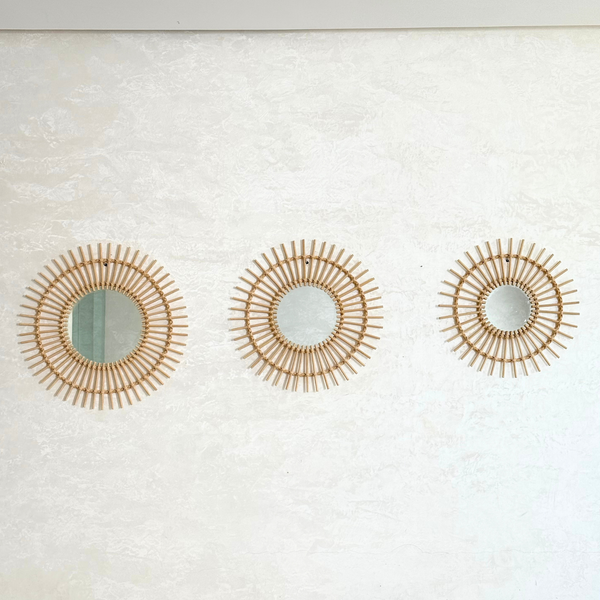 Miroir artisanal rond – Cadre en raphia naturel