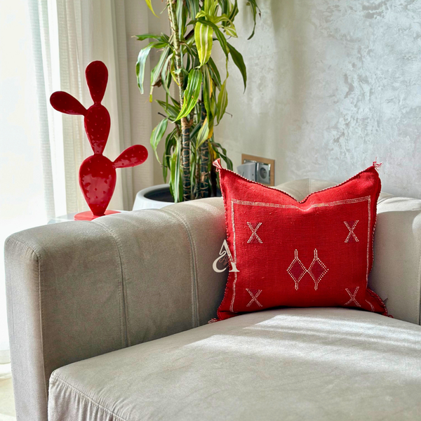 Housse de coussin artisanale Sabra (soie de cactus) rouge